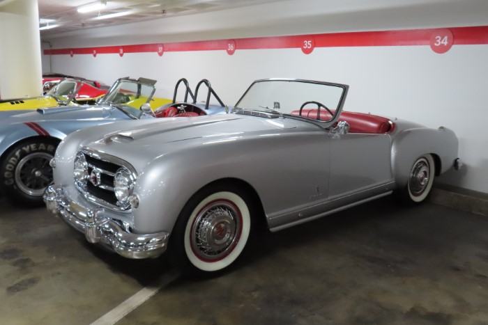 Name:  225_0407_137 Nash Healey.JPG
Views: 28
Size:  71.4 KB