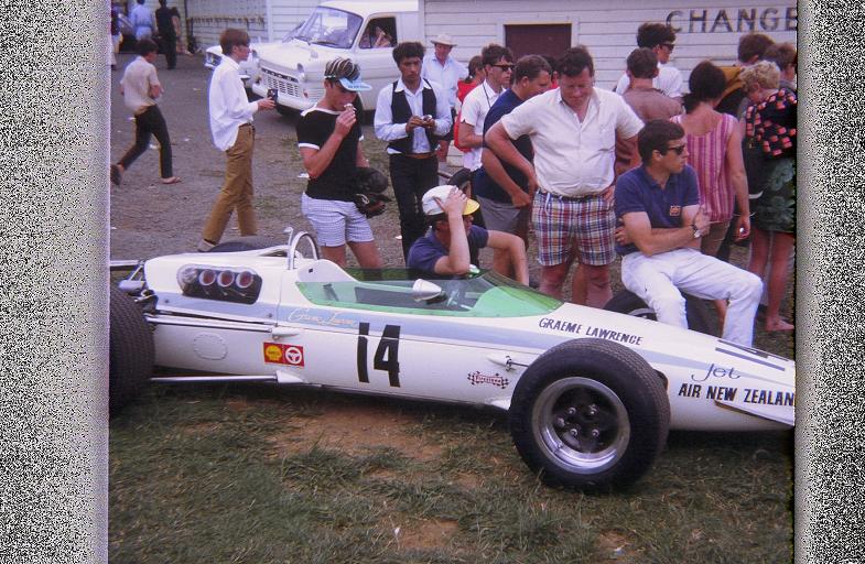 Name:  Graeme Lawrence McLaren M4A Pukekohe 1969 edited.JPG
Views: 3183
Size:  119.3 KB