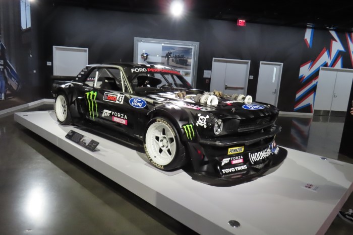 Name:  225_0407_243 Ford.JPG
Views: 74
Size:  96.6 KB