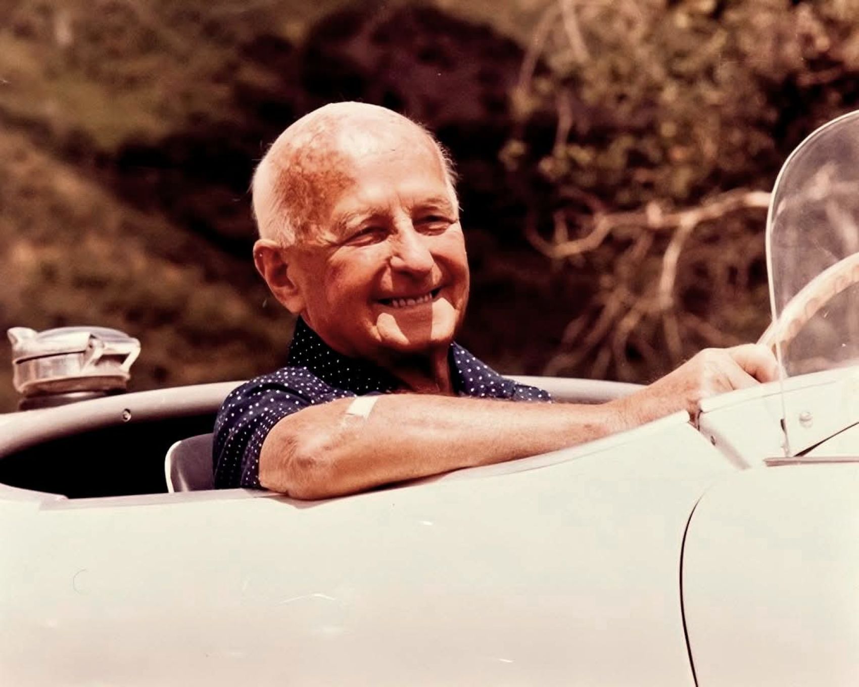 Name:  Healey Trip 1982 #422 Donald Healey in AHS3707 of Fred Cohen Snowmass colour R Jordan arch AH100.jpg
Views: 37
Size:  180.4 KB