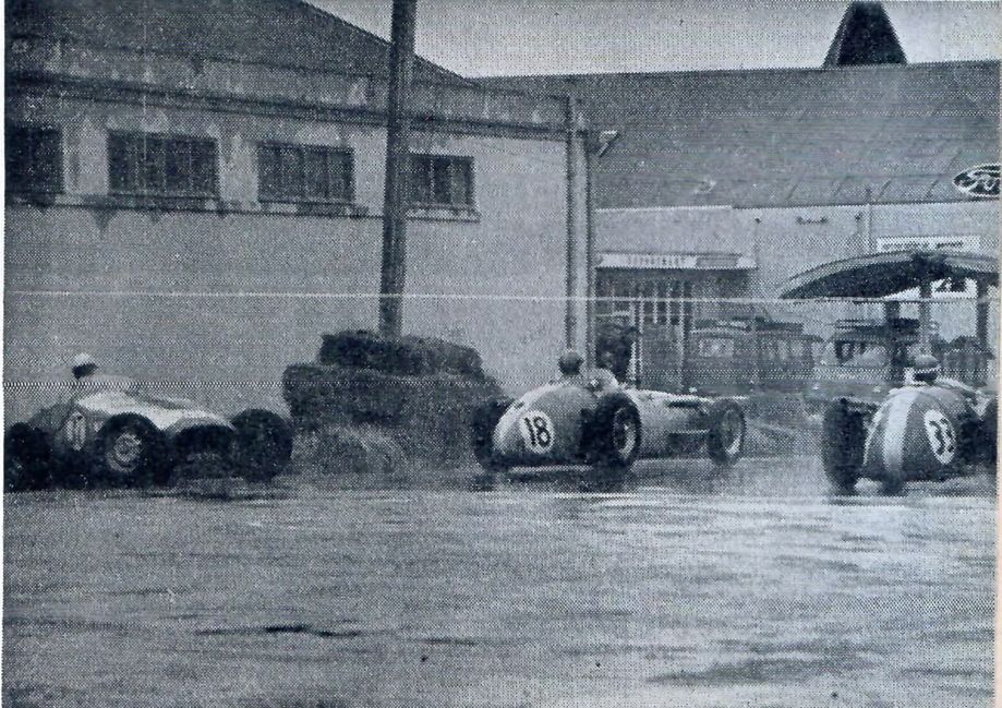 Name:  Waimate 1959 #035 Racing in the rain Lycoming spun Maserati and Q 1959 arch Graham Woods.jpg
Views: 45
Size:  177.5 KB