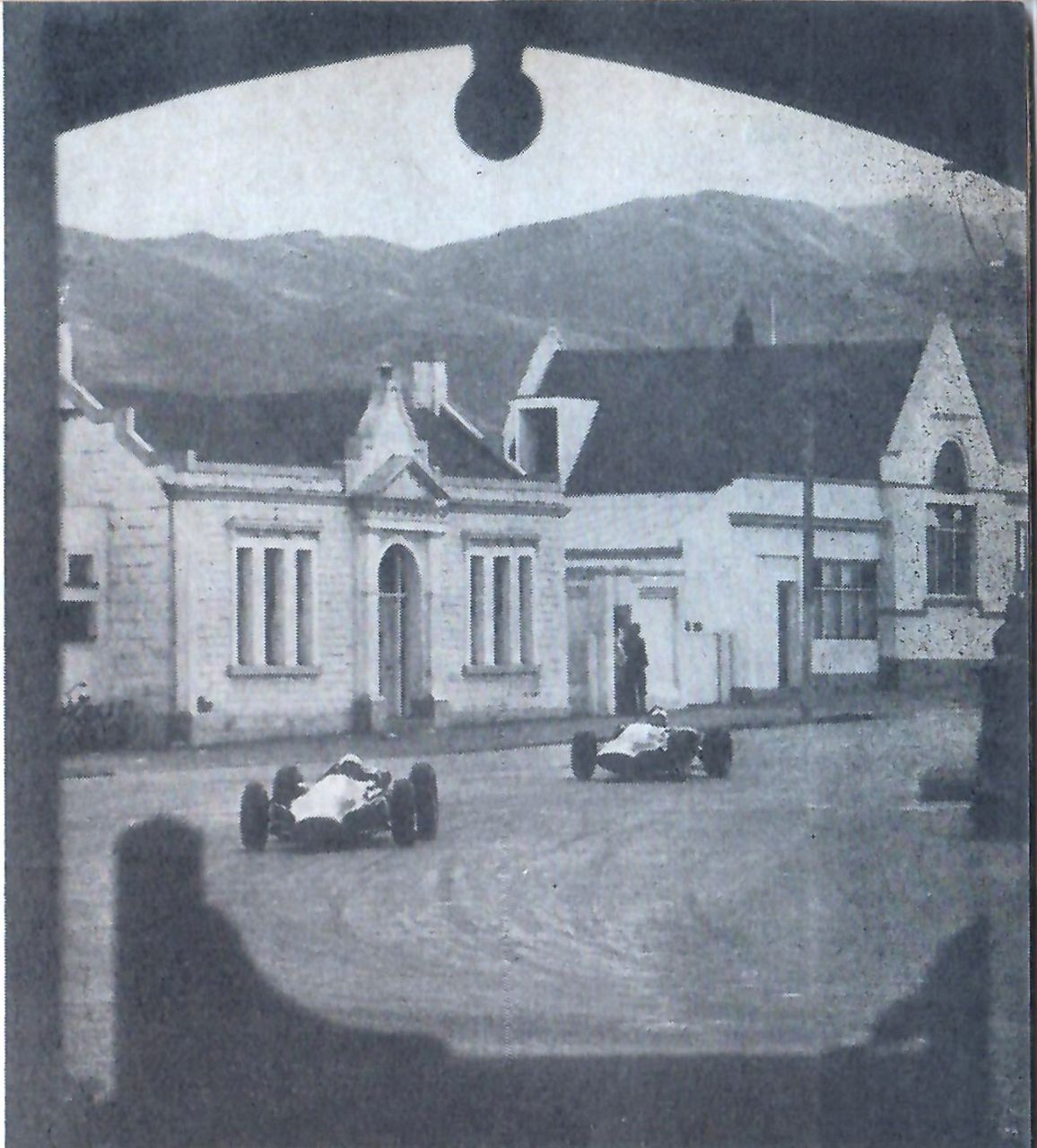 Name:  Waimate 1965 #033 1965 Waimate. Single seaters from inside the Church Gate arch Graham Woods.jpg
Views: 29
Size:  178.9 KB