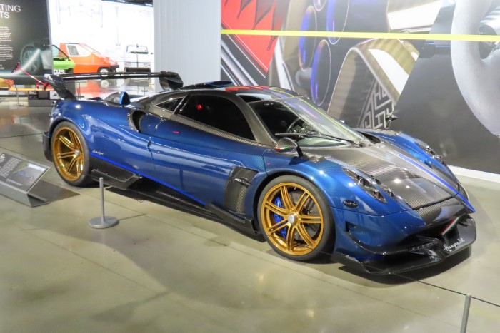 Name:  225_0407_234 Pagani Huayra.JPG
Views: 127
Size:  93.1 KB