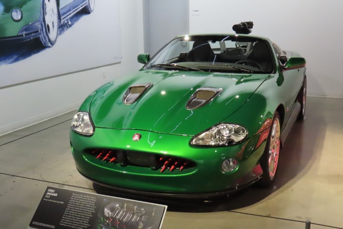 Name:  225_0407_242 Jaguar XKR.JPG
Views: 40
Size:  77.6 KB