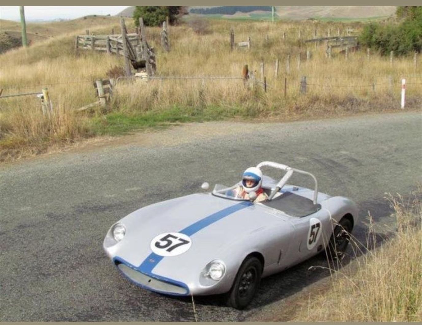 Name:  Bucklers in NZ #363 Buckler - De Joux body #57 Silver-blue Hillclimb edit arch R Nolan.jpg
Views: 82
Size:  179.2 KB