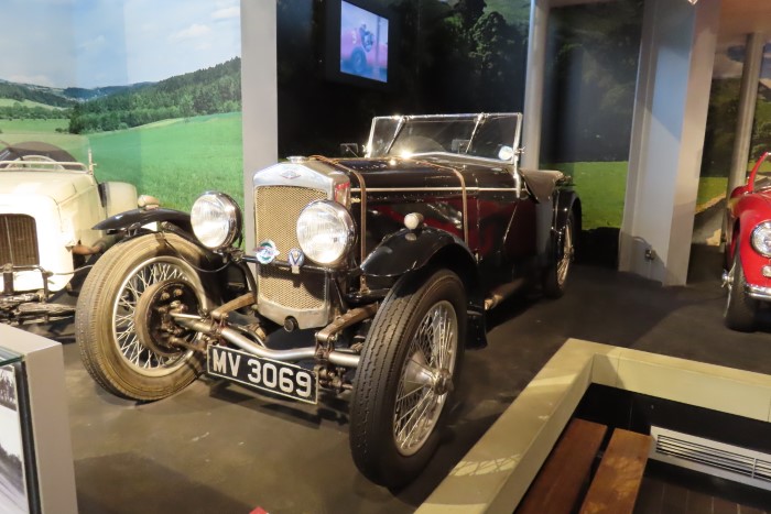 Name:  225_0411_107 Frazer Nash.JPG
Views: 30
Size:  115.1 KB