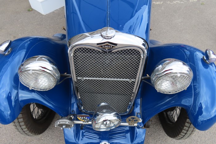 Name:  225_0413_683 Singer.JPG
Views: 115
Size:  140.1 KB