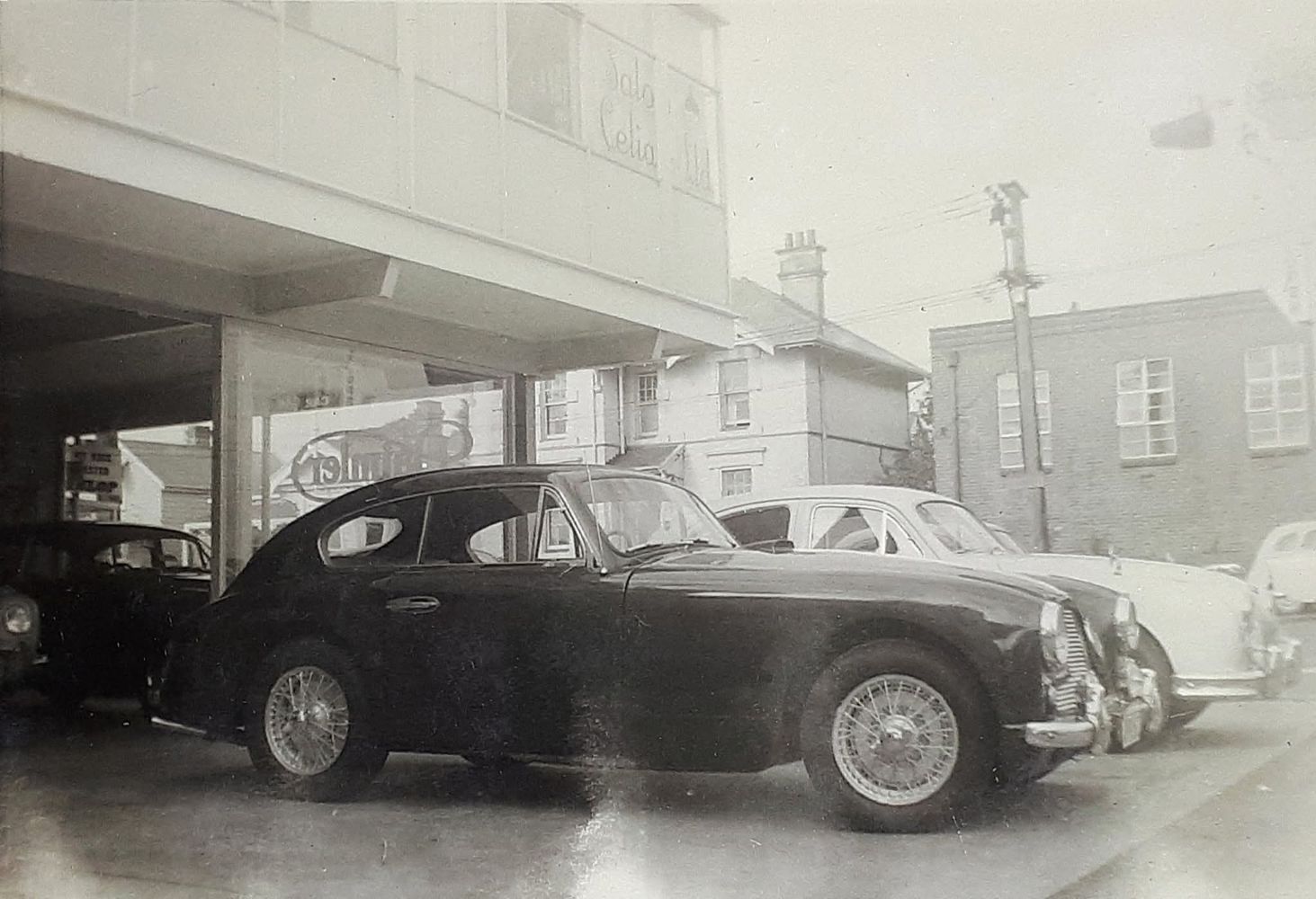 Name:  Pukekohe 1964 #124 Aston Martin DB2 - 4 ex-Reg Parnell at Ross Jensen Motors 1963 - 64 Old Plate.jpg
Views: 55
Size:  179.9 KB