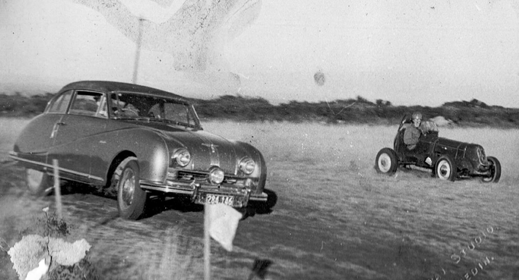 Name:  Dunedin 1952 #091 Godfey Paape Austin A90 Atlantic with Midget Special - Washdyke Q 1952 Q or la.jpg
Views: 26
Size:  179.9 KB