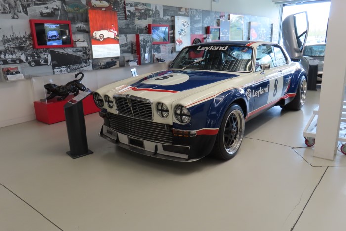 Name:  225_0414_151 Jaguar.JPG
Views: 62
Size:  101.6 KB