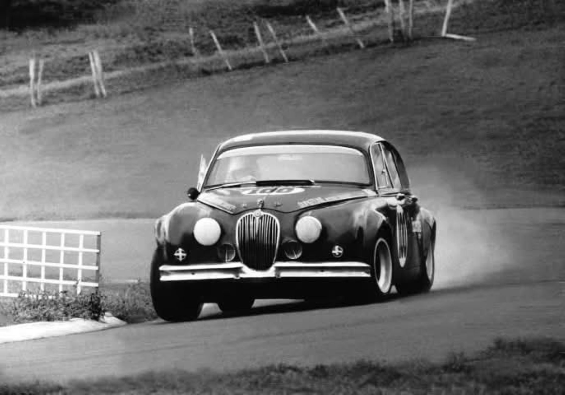 Name:  Jaguar #035 ex Dave Silcock Jaguar Mk 2 #100 3.8 with Steve Millen Race #100 Pukekohe late 1970'.jpg
Views: 56
Size:  178.6 KB