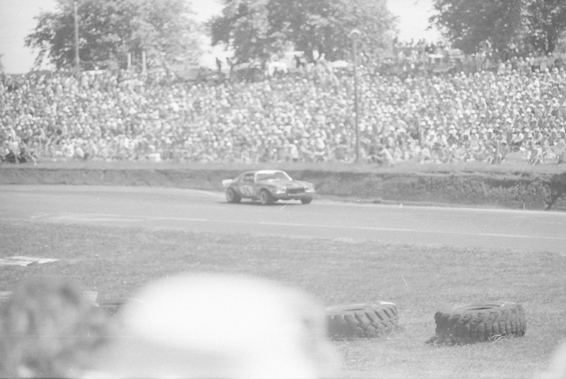 Name:  Red Dawson Camaro, Pukekohe January 1973.jpg
Views: 1864
Size:  137.7 KB