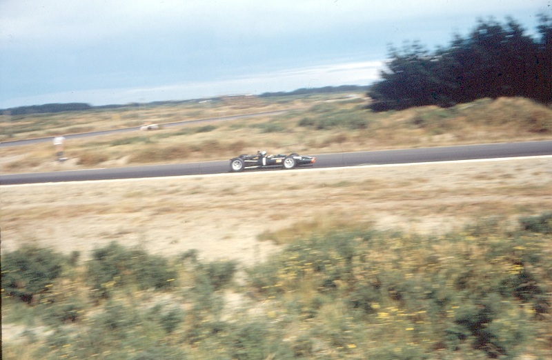 Name:  Bruce McLaren - BRM at Teretonga.jpg
Views: 1999
Size:  134.2 KB