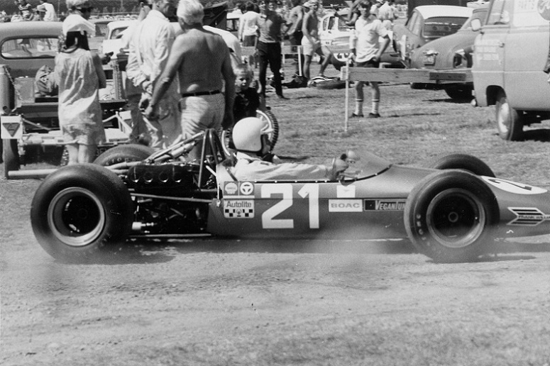 Name:  Malcolm Guthrie, Brabham-Ford 1.5 - January 1969.JPG
Views: 1897
Size:  157.6 KB