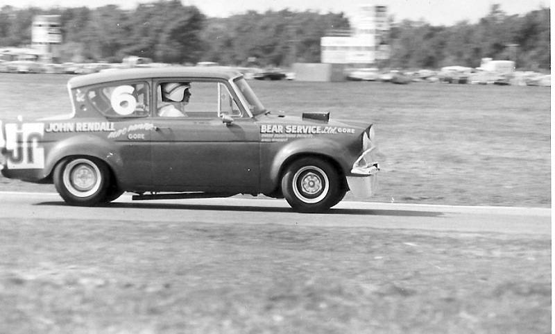 Name:  Ford Anglia (Aurthur Jelly).jpg
Views: 3463
Size:  114.0 KB