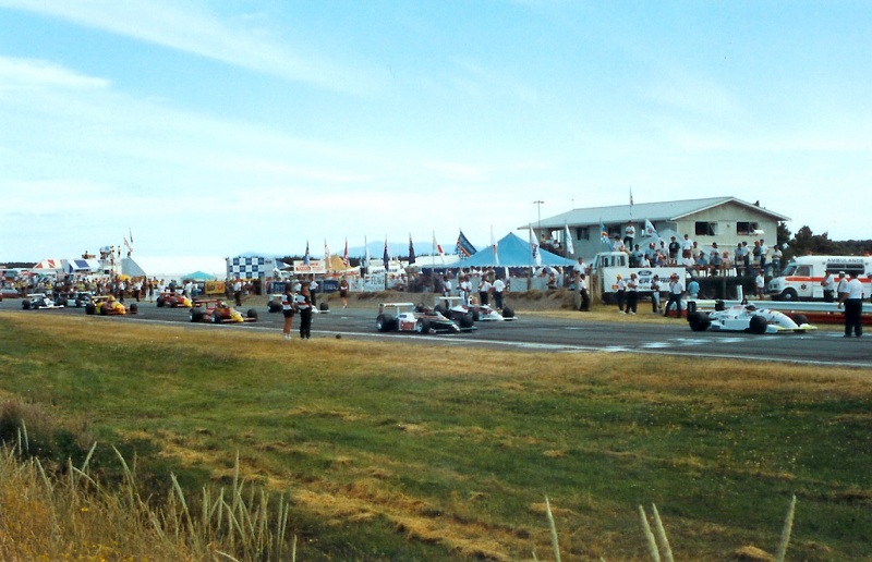Name:  Peter Jackson Formula Atlantic 1992 - grid a.jpg
Views: 2510
Size:  140.9 KB