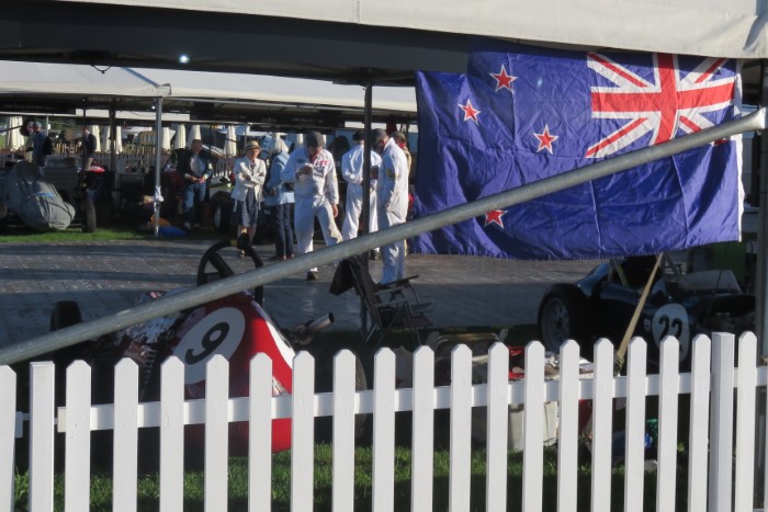 Name: 216_0911_044.JPG
Views: 1307
Size: 105.6 KB