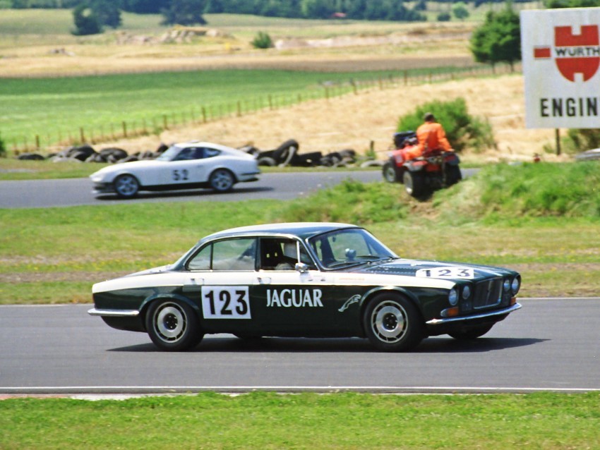 Name:  202_0216_119 Jaguar XJ6.jpg
Views: 927
Size:  133.5 KB