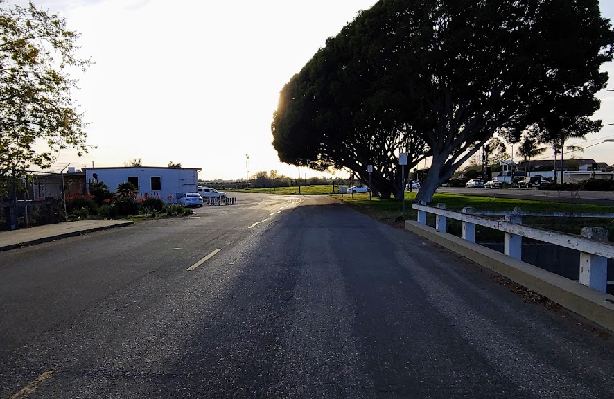 Name:  Coming over the bridge at Goleta..jpg
Views: 2727
Size:  158.0 KB