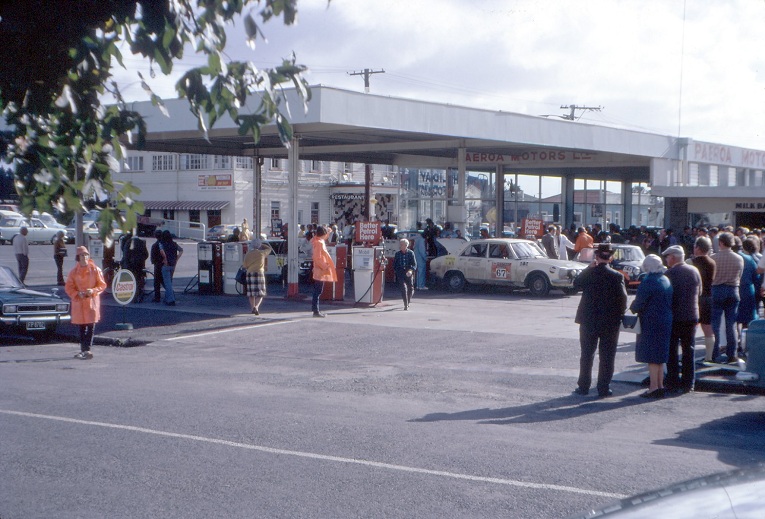 Name:  Fuel Stop for Competitor #67 at Paeroa.jpg
Views: 1786
Size:  157.2 KB