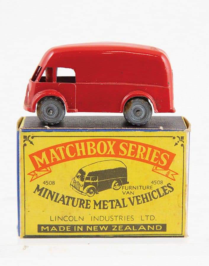 Name: Matchbox Furniture Van NZ Matchbox - Lincoln w box .jpg
Views: 1625
Size: 52.8 KB