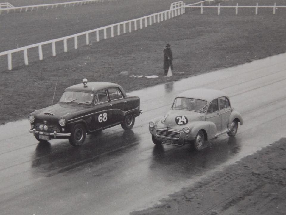 Name:  Pukekohe 1963 #017 A90 Hadfield Morris Minor Ron Brown March 63 Alan Boyle.jpg
Views: 599
Size:  57.0 KB