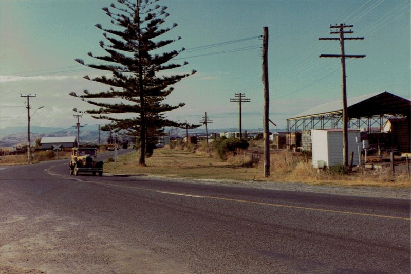 Name:  Vintage Rally 1972 #20 Street scene  2   CCI02052016 (800x533).jpg
Views: 2316
Size:  128.7 KB