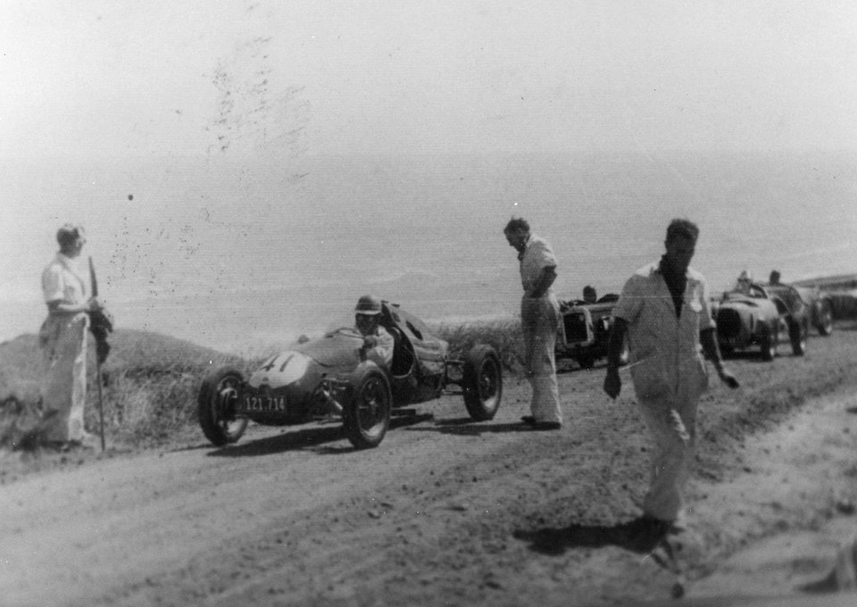 Name:  NSCC #111 Muriwai Hill Climb Bob Hugill B Mclaren Phil Kerr M Fistonic .jpg
Views: 1030
Size:  95.5 KB