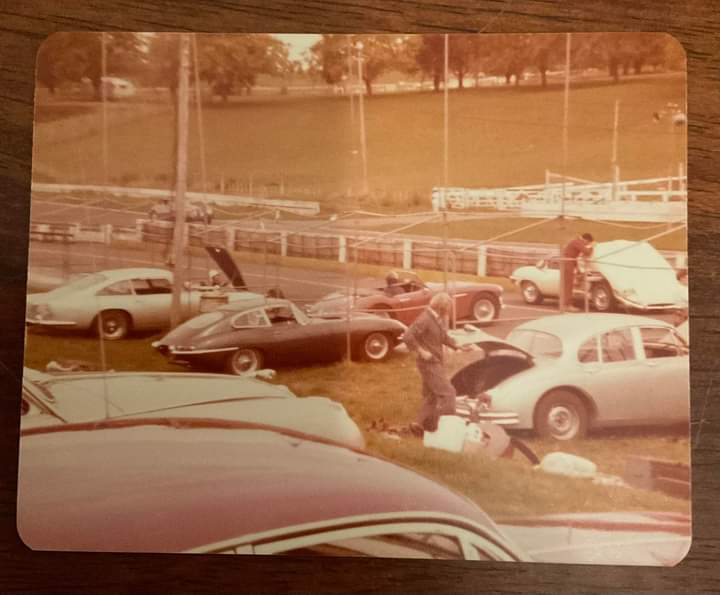 Name:  Pukekohe 1970 #212 1970's sprints Jaguars Aston Martin Austin Healey Glenn Cannie (2).jpg
Views: 57
Size:  46.1 KB