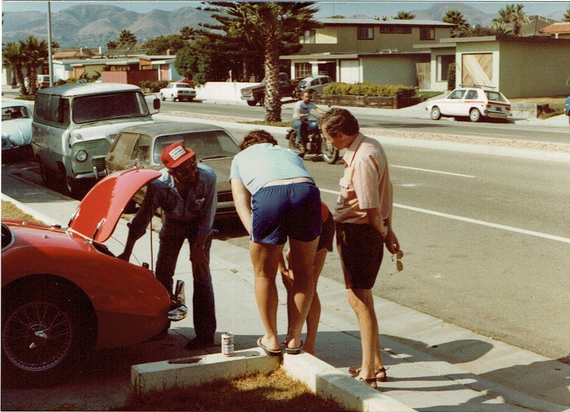 Name:  Healey trip 1982 #114 Walts Healey -loading up Walt Ross Craig 23;07;82 CCCI20062016_0001 (800x5.jpg
Views: 1173
Size:  167.9 KB