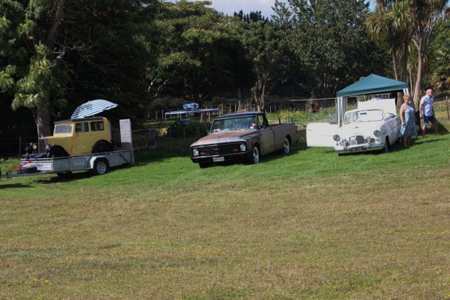 Name:  C and C 2021 #215 Pahoia Morris Minor Truck Zephyr 2021_02_13_2115 (640x427).jpg
Views: 1255
Size:  126.9 KB