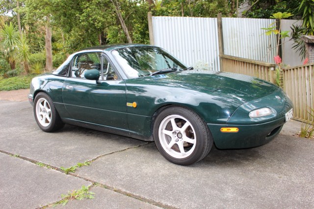 Name: My cars MX5 resized IMG_0030 (640x427).jpg
Views: 4789
Size: 122.0 KB