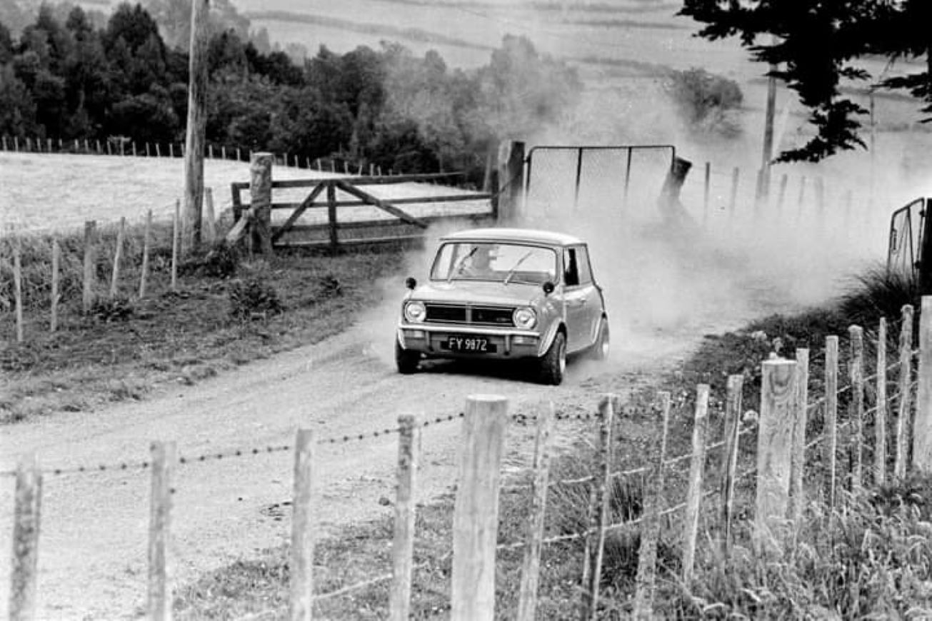 Name:  NSCC 1972 #0175 B Cosseys Hill Climb Mini Clubman GT FY9872 174 kb Rex Rattenbury .jpg
Views: 132
Size:  174.3 KB