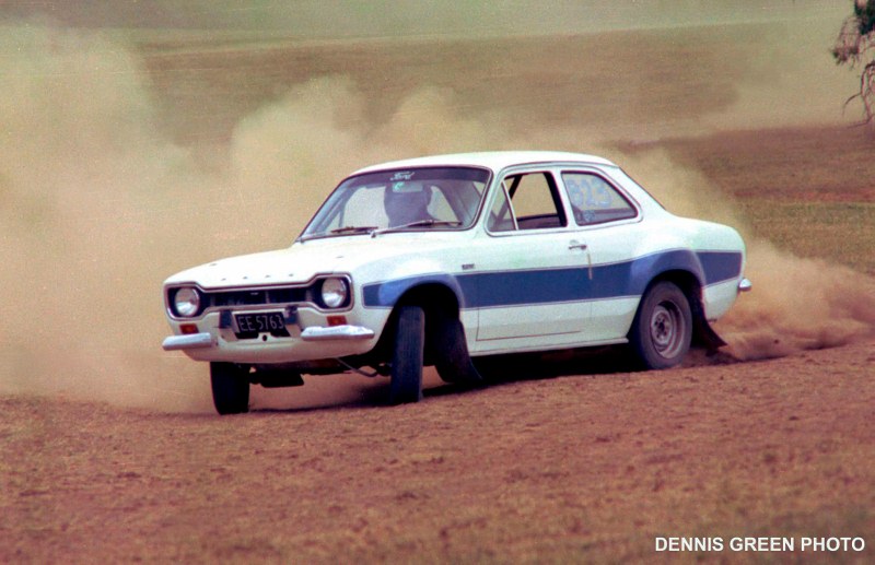 Name:  NSCC 1978 #139 Autocross Jan 1978 Q  Escort Mexico white blue stripe Dennis Green  (800x517) (2).jpg
Views: 433
Size:  109.6 KB