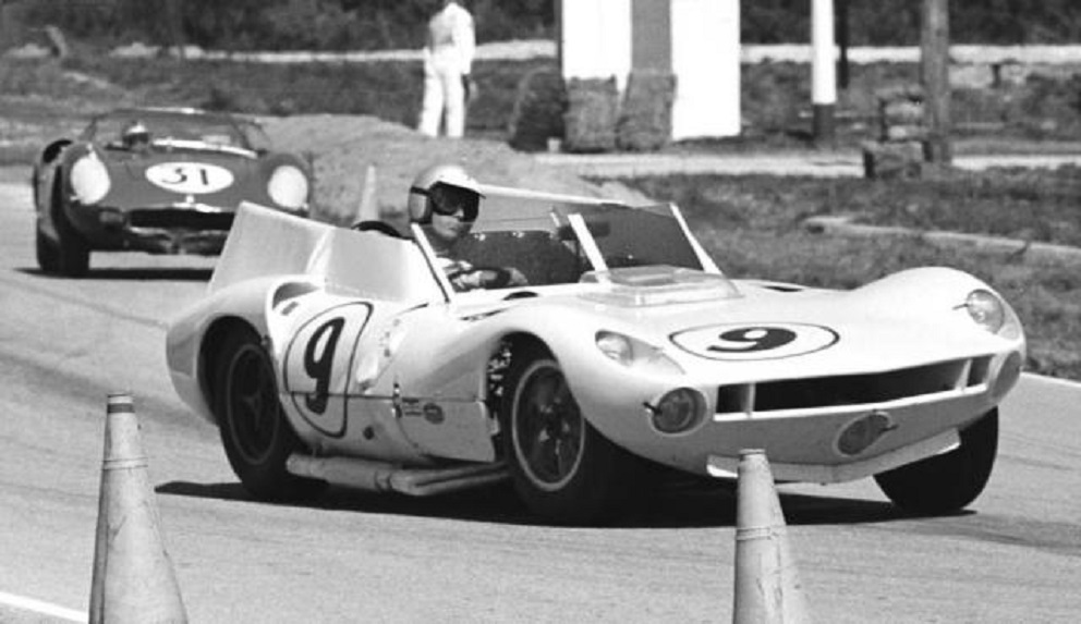 Name:  Jim Hall at the wheel of his Chaparral early in the 1963 12 Hours - The #31 Ferrari 250P is Nino.jpg
Views: 2141
Size:  130.3 KB