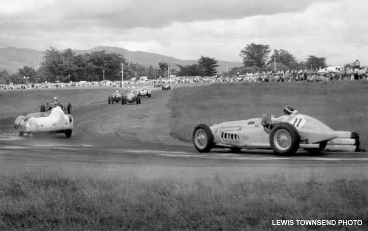 Name:  Levin 1960 #132 1960 Talbot Lago #11 Allan Freeman back of field RC Lewis Townsend  (2).jpg
Views: 364
Size:  40.0 KB